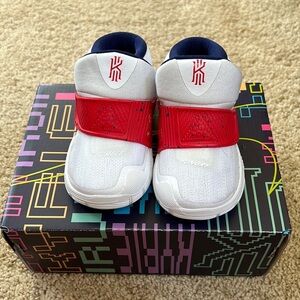 New! Nike kids USA red white blue SZ 5C Kylie 6 basketball shoes.